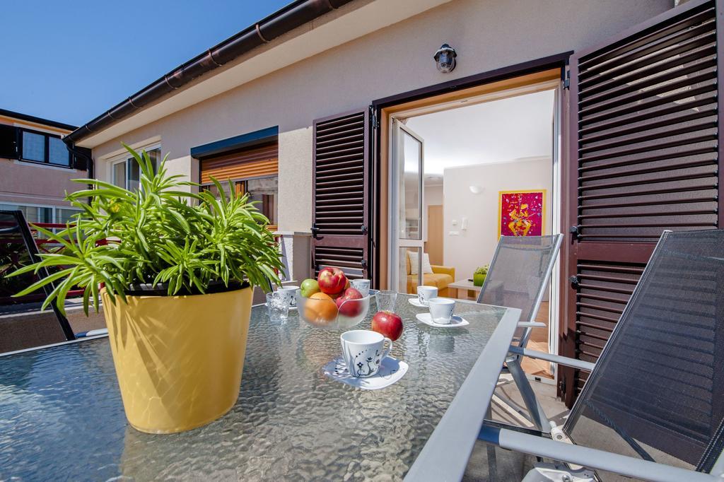 Apartments Karmen Rovinj Eksteriør bilde