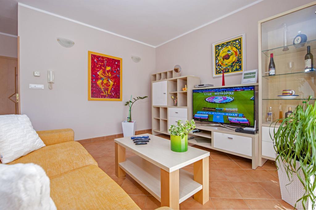 Apartments Karmen Rovinj Eksteriør bilde
