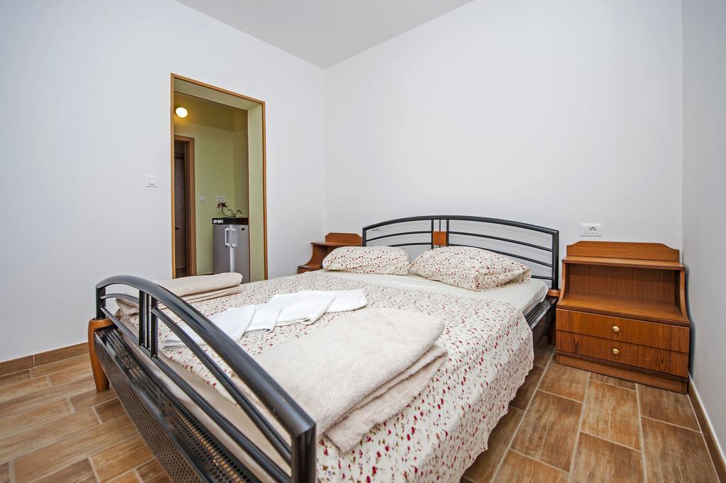 Apartments Karmen Rovinj Eksteriør bilde