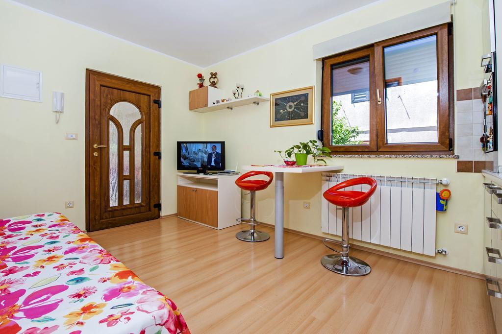 Apartments Karmen Rovinj Eksteriør bilde