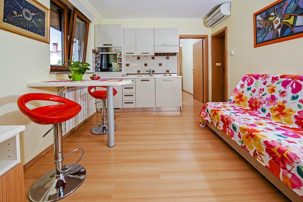 Apartments Karmen Rovinj Eksteriør bilde
